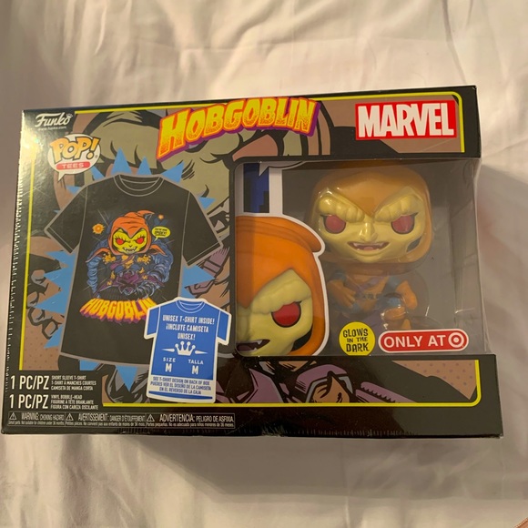 Size M Hobogoblin Marvel POP Tees with glow in dark figure - Picture 2 of 3